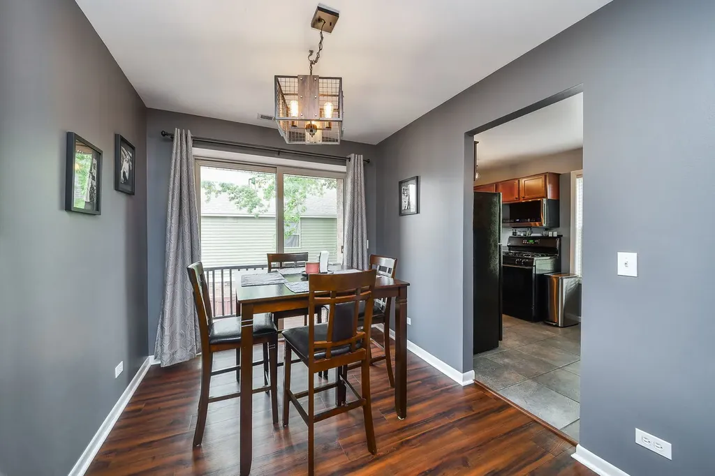1348 Mc Dowell Road Naperville IL 60563