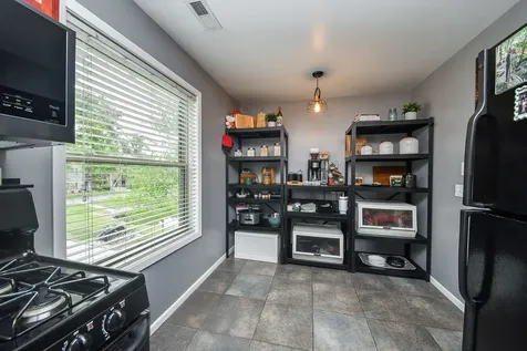 1348 Mc Dowell Road Naperville IL 60563