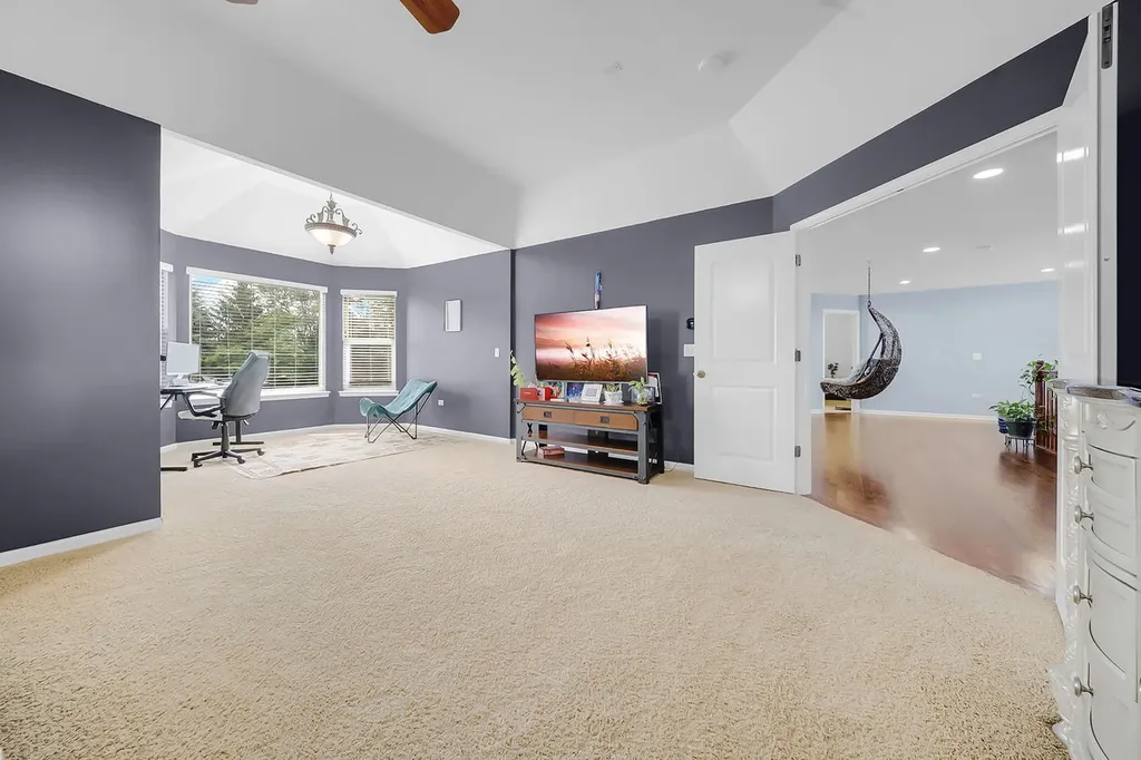 1891 Raes Creek Drive Bolingbrook IL 60490