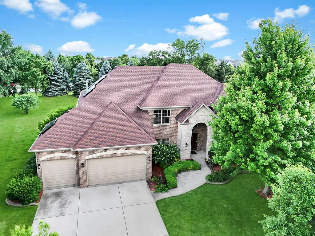 1891 Raes Creek Drive Bolingbrook IL 60490