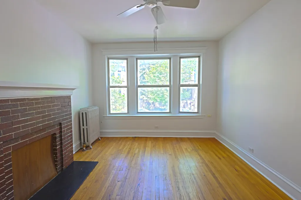 1057 West Berwyn Avenue Chicago IL 60640