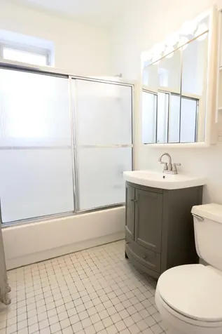 1057 West Berwyn Avenue Chicago IL 60640