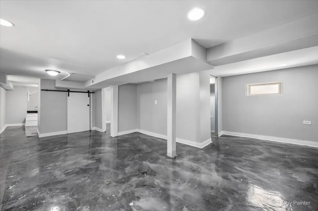 8453 South Aberdeen Street Chicago IL 60620