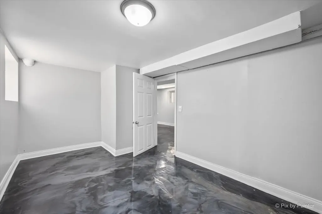 8453 South Aberdeen Street Chicago IL 60620