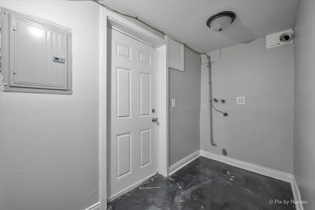 8453 South Aberdeen Street Chicago IL 60620