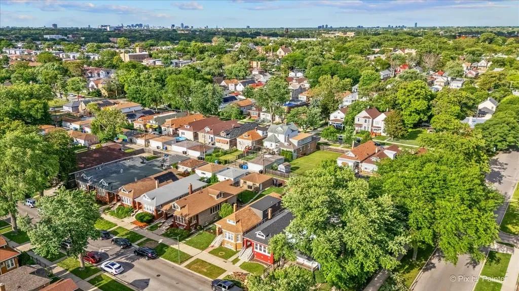 8453 South Aberdeen Street Chicago IL 60620