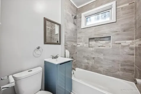 8453 South Aberdeen Street Chicago IL 60620