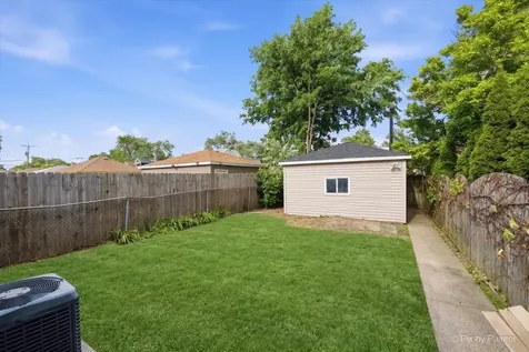 8453 South Aberdeen Street Chicago IL 60620