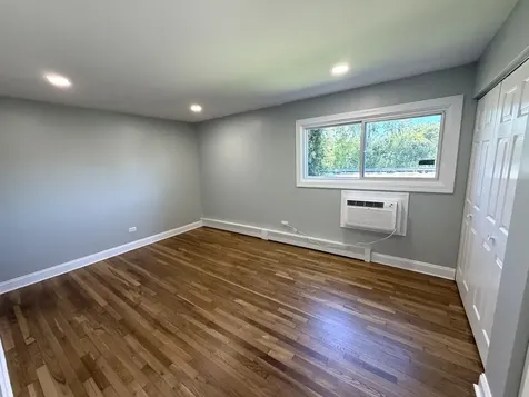 8936 Northshore Drive Des Plaines IL 60016