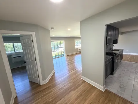 8936 Northshore Drive Des Plaines IL 60016