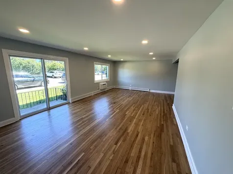 8936 Northshore Drive Des Plaines IL 60016