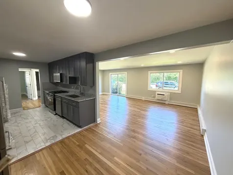 8936 Northshore Drive Des Plaines IL 60016