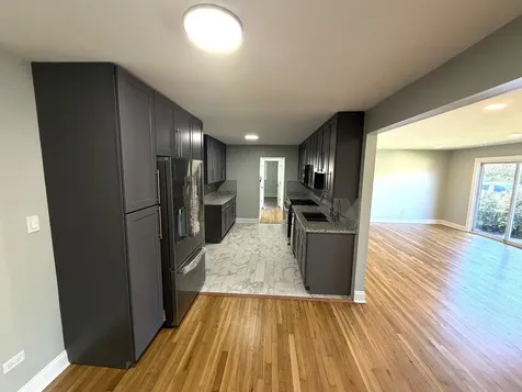 8936 Northshore Drive Des Plaines IL 60016