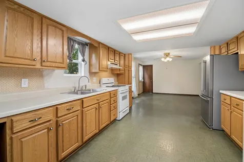2621 East Heritage Drive Kankakee IL 60901