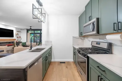 1425 West Fillmore Street Chicago IL 60607