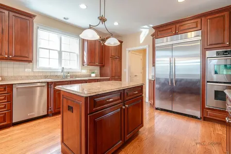 878 Writer Court Vernon Hills IL 60061
