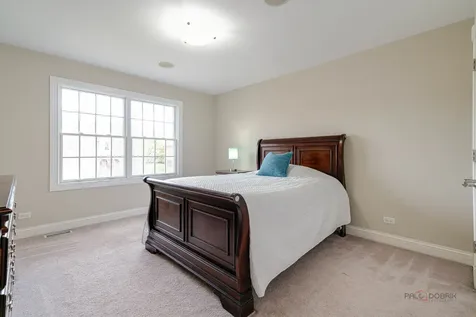 878 Writer Court Vernon Hills IL 60061