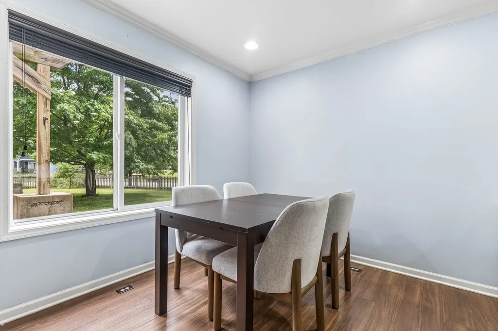 2352 Blue Spruce Lane Aurora IL 60502