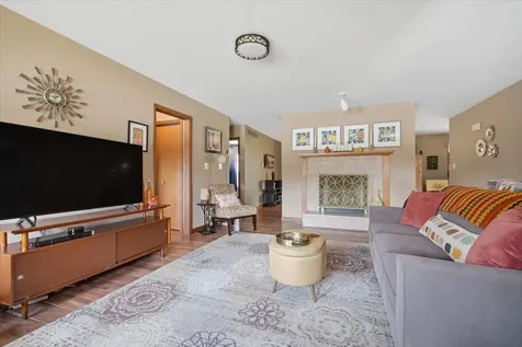 151 Manor Circle Bloomington IL 61701