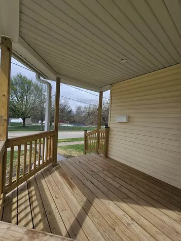 523 South Mcalister Avenue Waukegan IL 60085