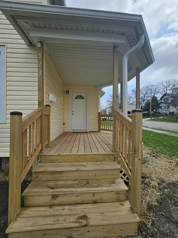 523 South Mcalister Avenue Waukegan IL 60085