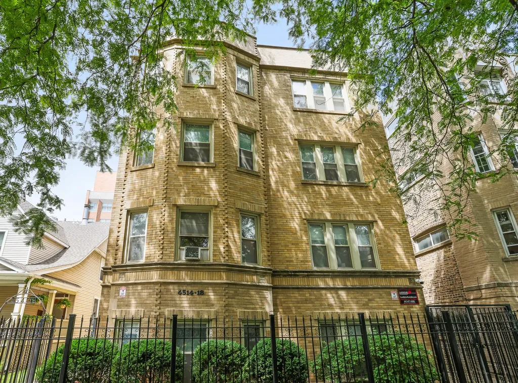 4514 North Wolcott Avenue Chicago IL 60640