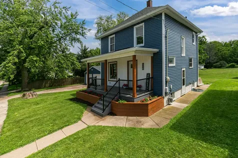 1720 28TH Avenue Moline IL 61265