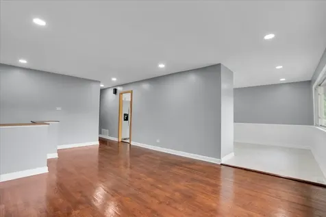 501 Lafayette Lane Hoffman Estates IL 60169