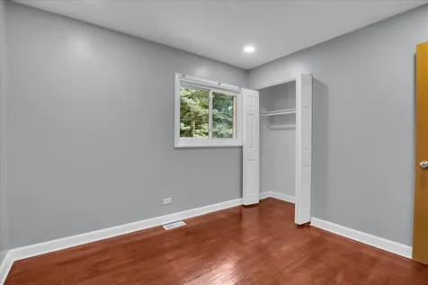 501 Lafayette Lane Hoffman Estates IL 60169