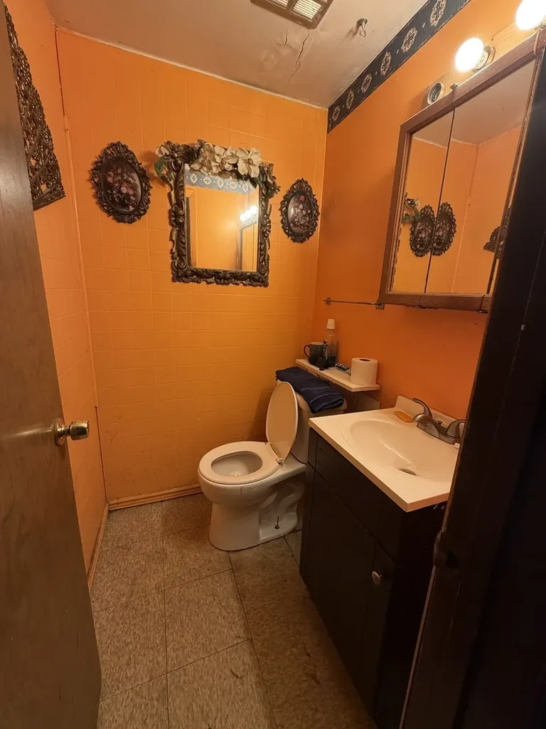 8620 South Baltimore Avenue Chicago IL 60617
