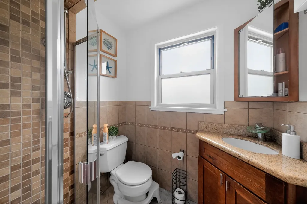 7941 Karlov Avenue Skokie IL 60076