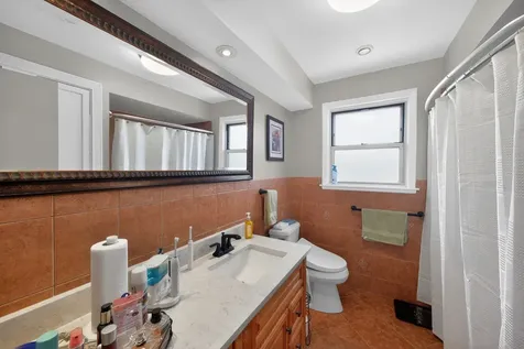 7941 Karlov Avenue Skokie IL 60076