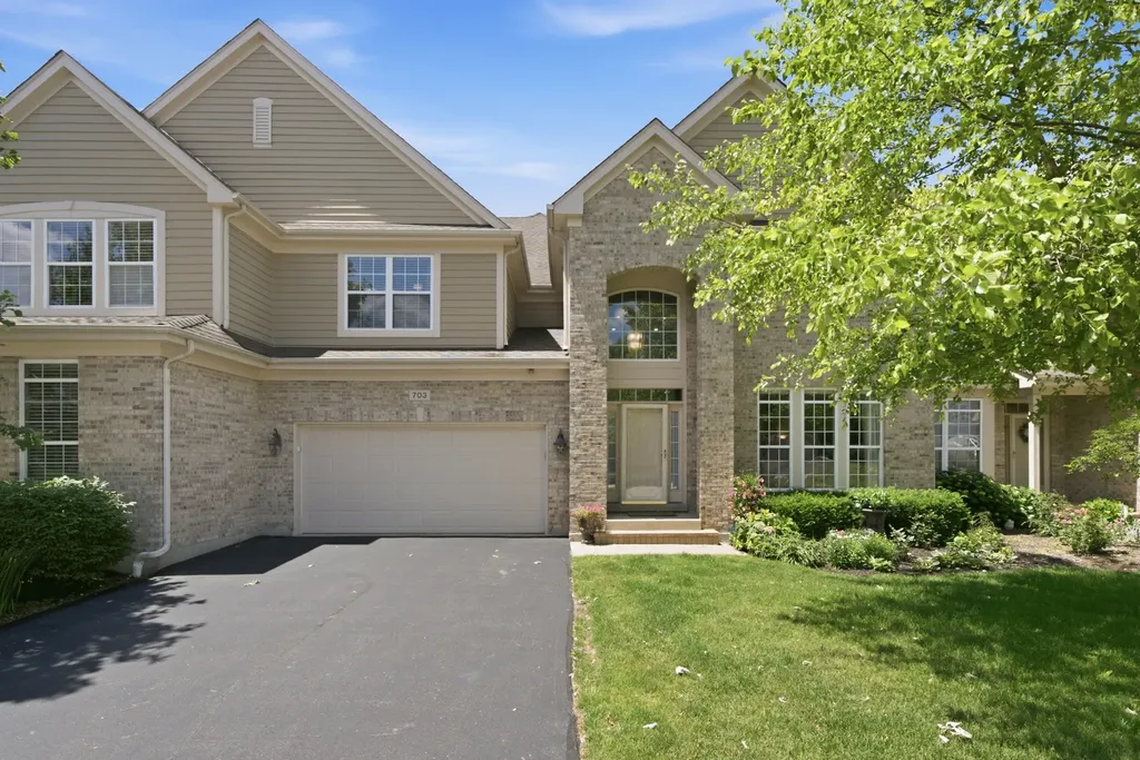 703 Fieldstone Court Inverness IL 60010