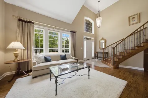 703 Fieldstone Court Inverness IL 60010