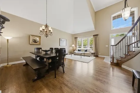 703 Fieldstone Court Inverness IL 60010