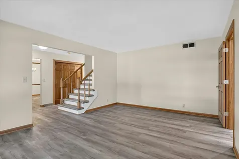 1585 Marshfield Drive Rockford IL 61107