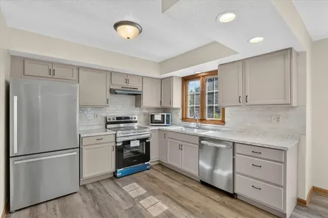 1585 Marshfield Drive Rockford IL 61107