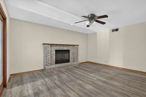 1585 Marshfield Drive Rockford IL 61107