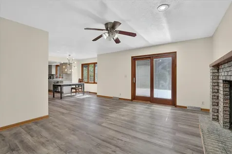 1585 Marshfield Drive Rockford IL 61107