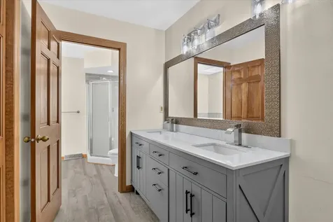 1585 Marshfield Drive Rockford IL 61107