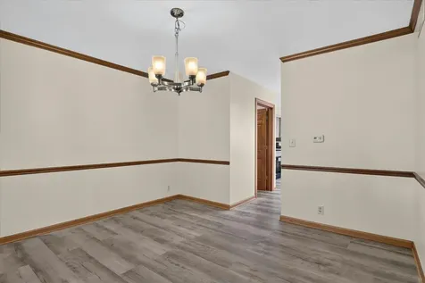 1585 Marshfield Drive Rockford IL 61107