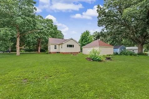 406 South Fourth Street St. Joseph IL 61873
