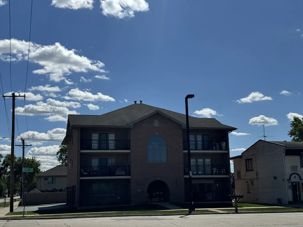 5901 West 87th Street Oak Lawn IL 60453