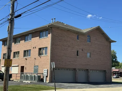 5901 West 87th Street Oak Lawn IL 60453
