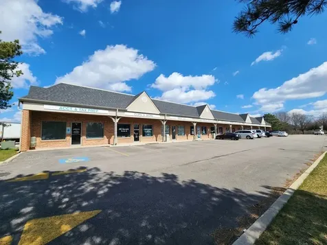 2450 Grass Lake Road Lindenhurst IL 60046