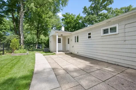 900 Isabella Street Wilmette IL 60091