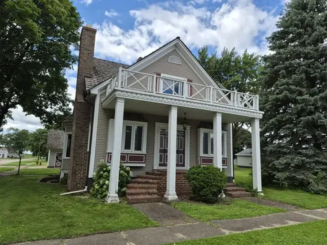 304 North Central Avenue Ladd IL 61329