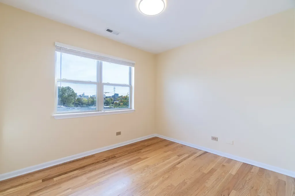 2665 West Warren Boulevard Chicago IL 60612