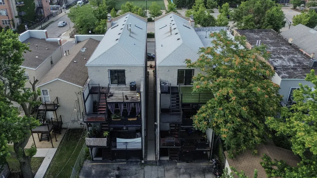 2665 West Warren Boulevard Chicago IL 60612