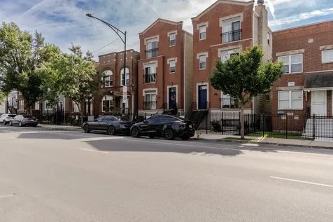 2665 West Warren Boulevard Chicago IL 60612